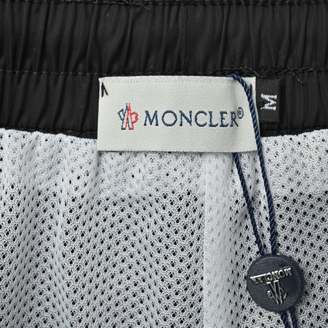 Short Moncler