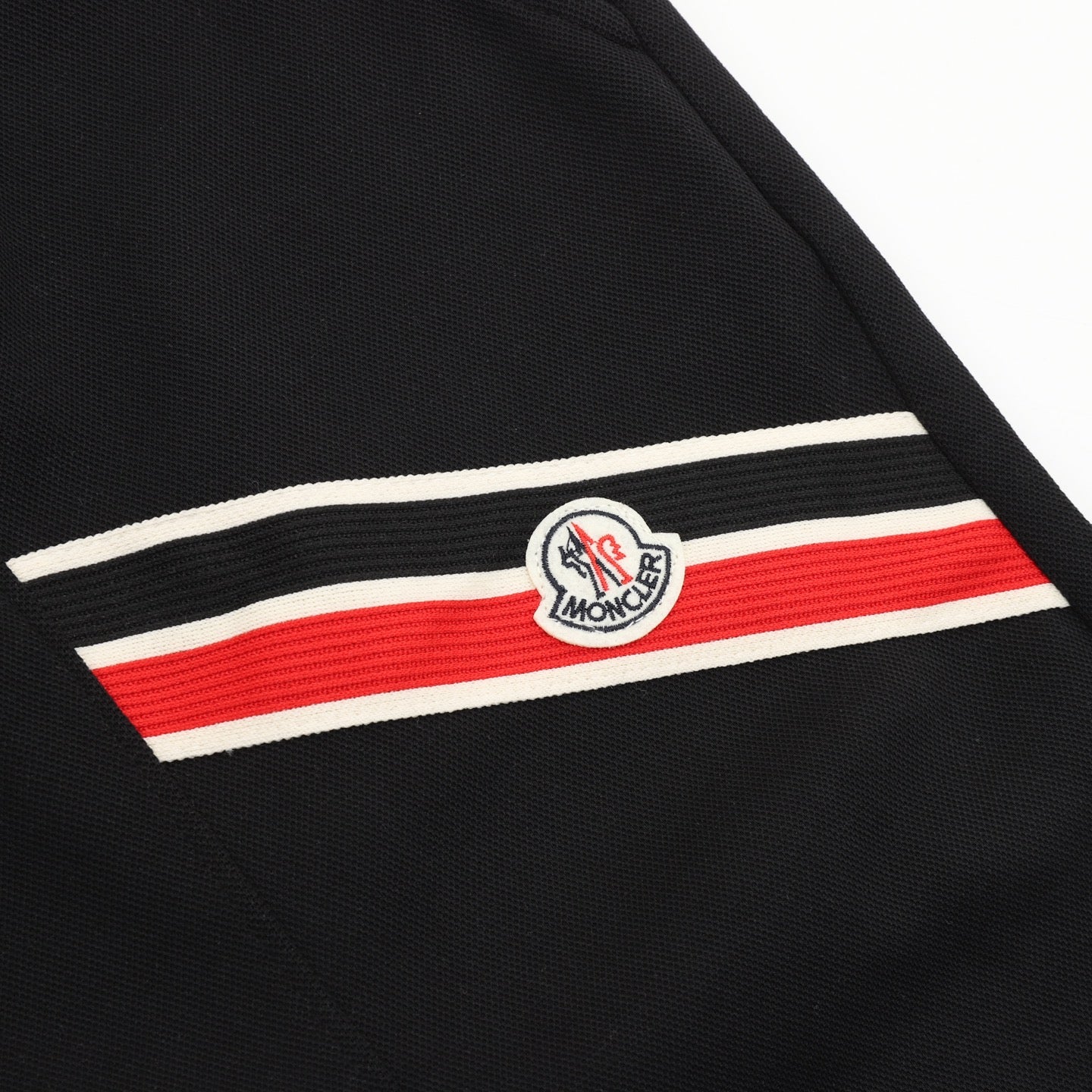 Bermuda Moncler