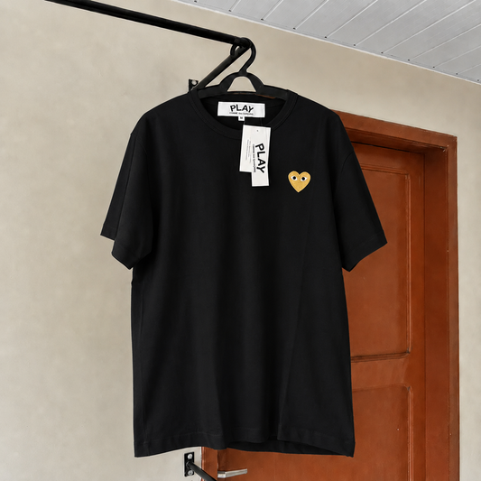 Camiseta CDG Play Preto Golden Heart