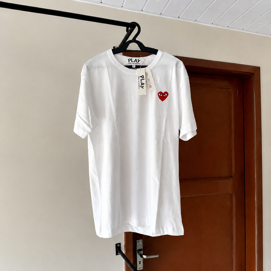 Camiseta CDG Play Branco Red Heart