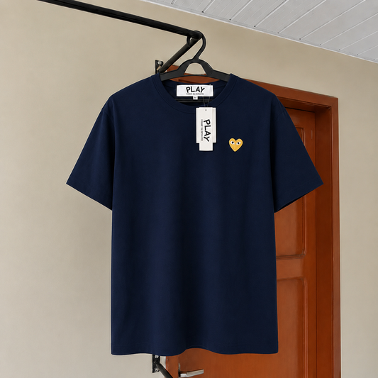 Camiseta CDG Play Azul Marinho Golden Heart
