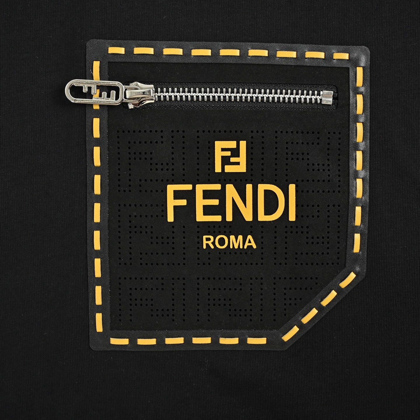 Camiseta Fendi