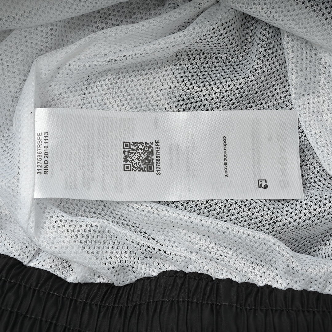 Short Moncler
