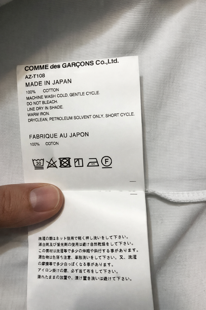 Camiseta CDG Play Branca "Black Heart"