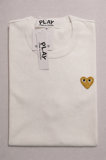 Camiseta CDG Play Branca "Golden Heart"