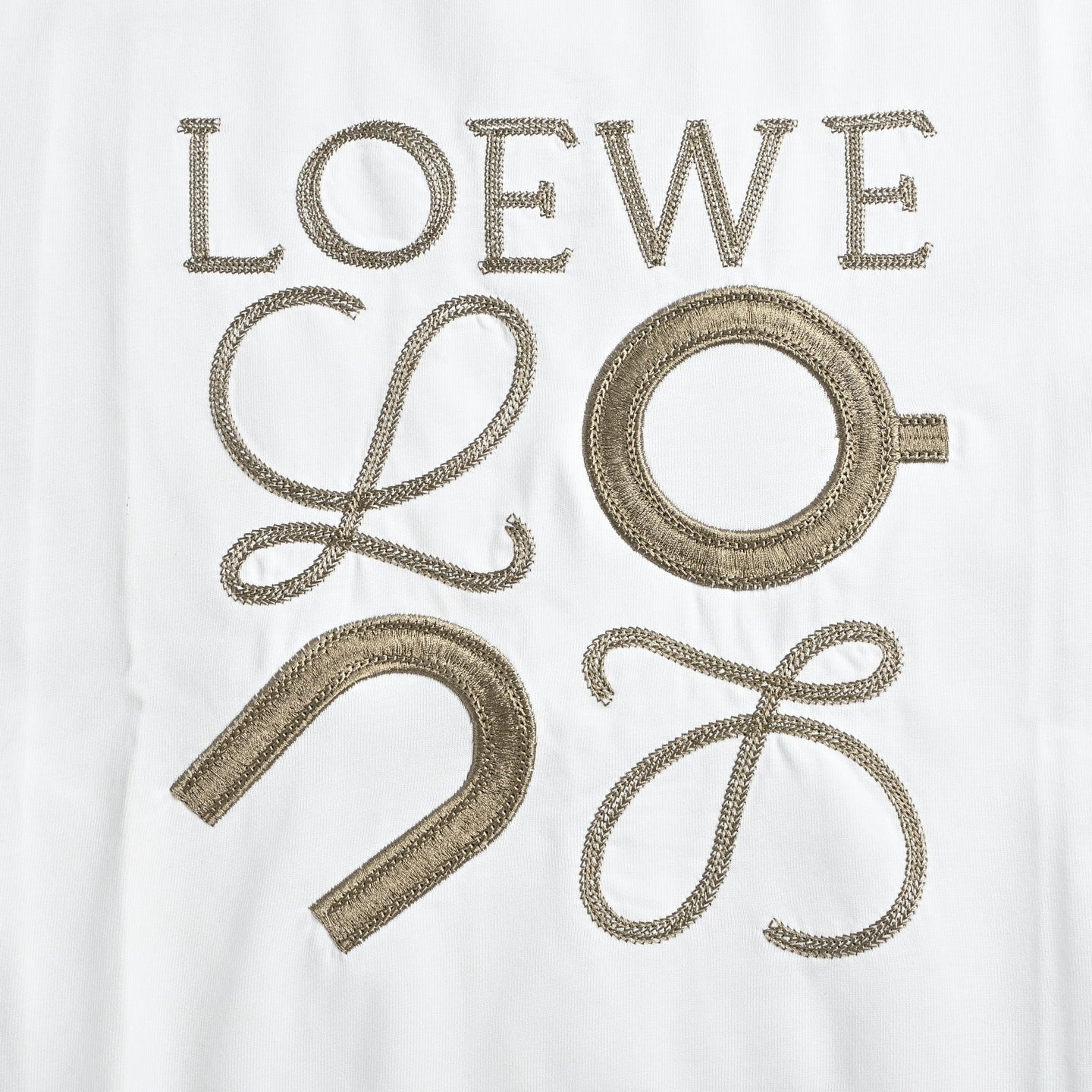 Camiseta Loewe & ON