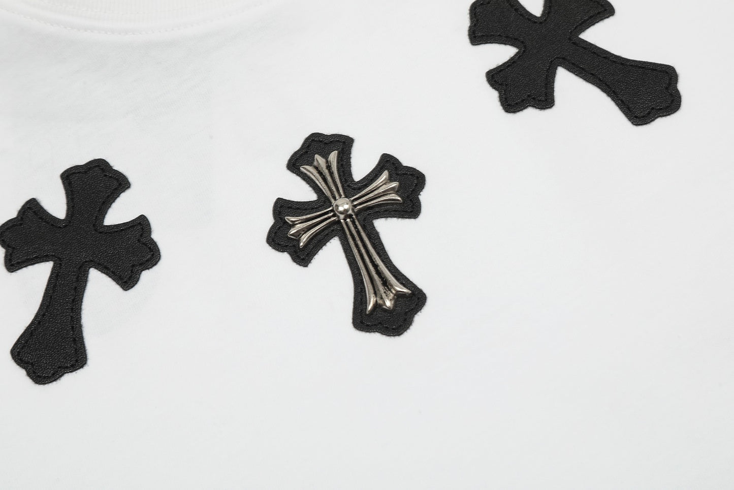 Camiseta Chrome Hearts