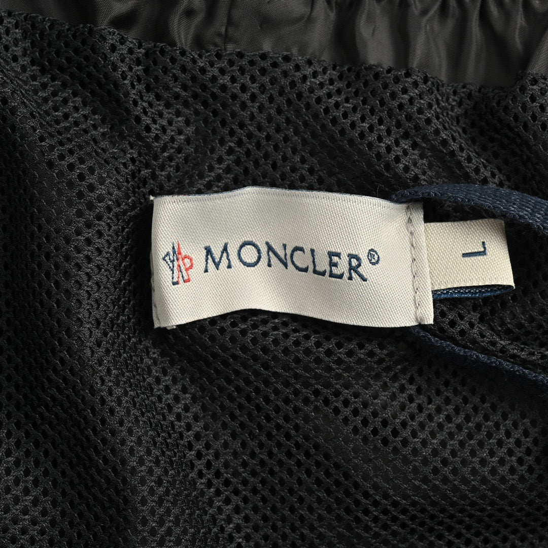 Short Moncler